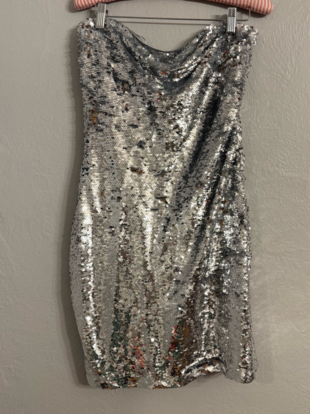 Gianni Bini Silver Sequin Mini Dress New With Tags Size Medium Cocktail Party - Picture 2 of 13